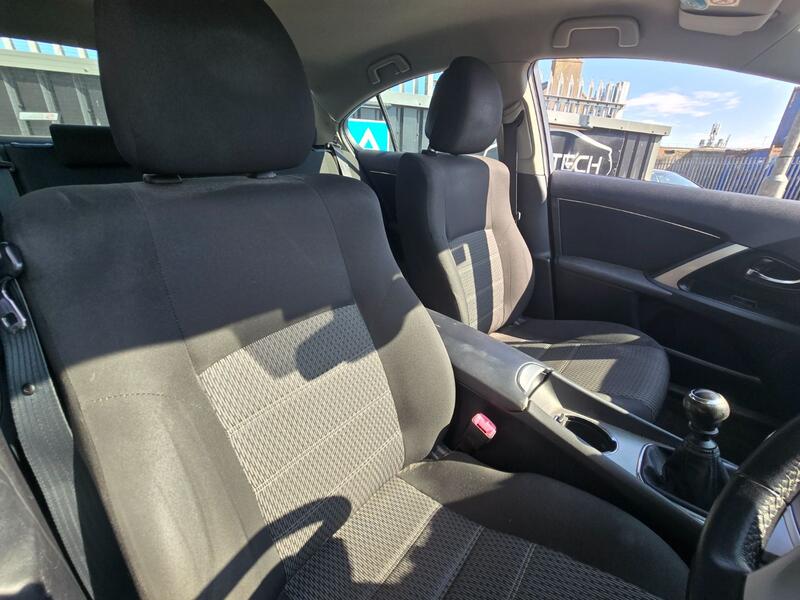 TOYOTA AVENSIS