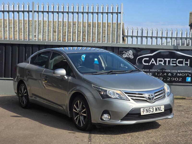 TOYOTA AVENSIS